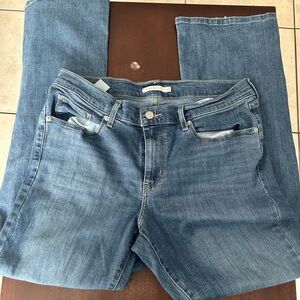 Levi's Women's Boot Cut Jeans in Classic Blue